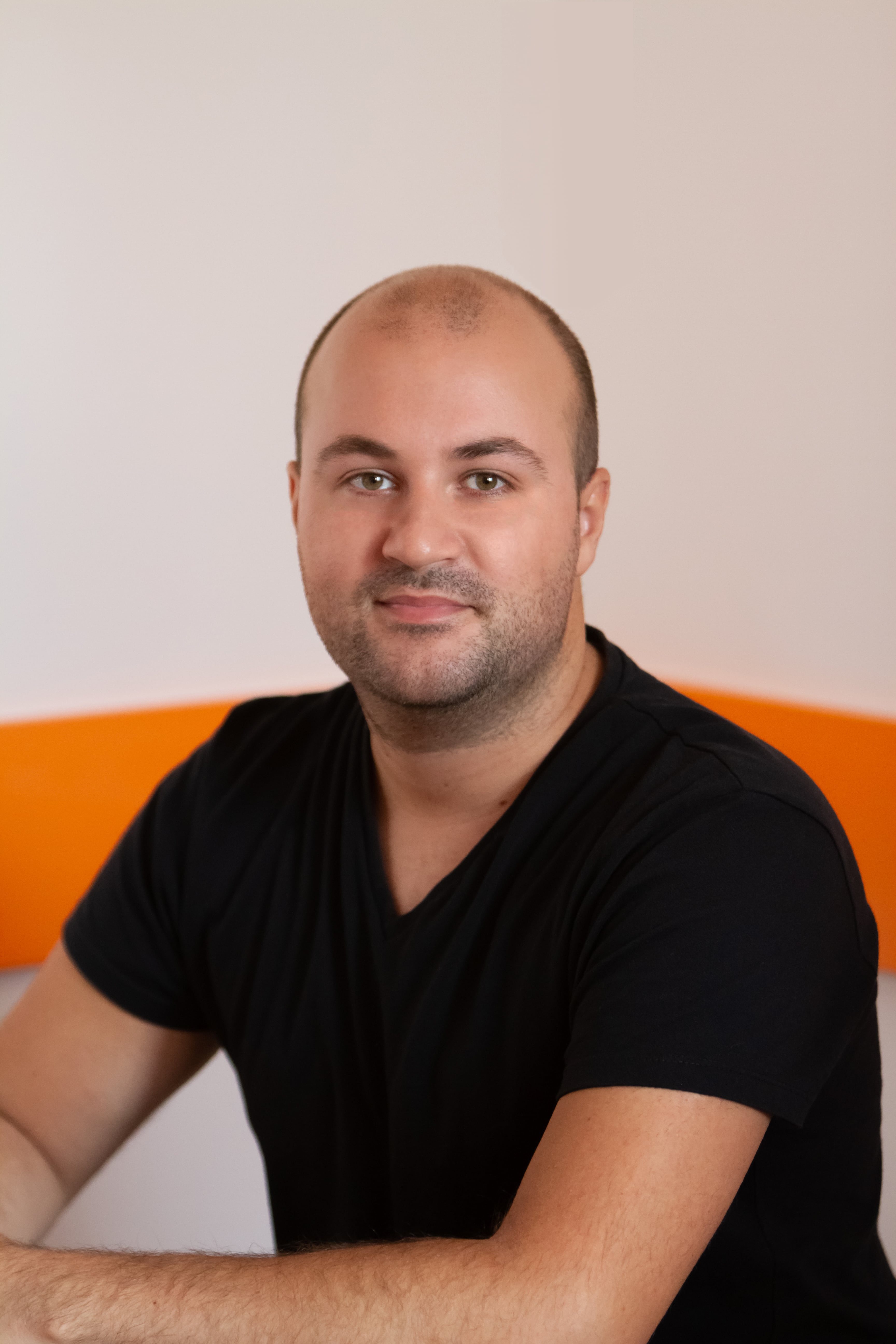 Александр С. — руководитель службы заботы